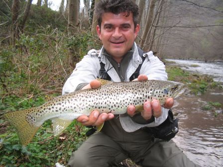 truite peche a la mouche mars 2007 nive de baigorry pays basque