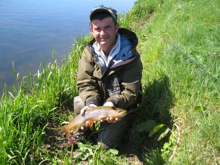 premier record de fario pechee à la mouche seche en ecosse don 2007