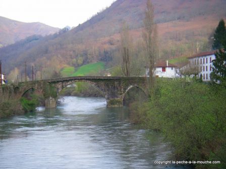 photo pont bidarray grande nive pays basque, mar. 2011 photo pont bidarray grande nive pays basque