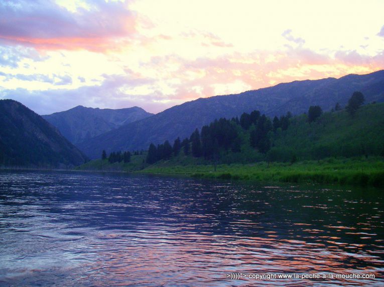 photo-earthquakelake-montana-004.jpg